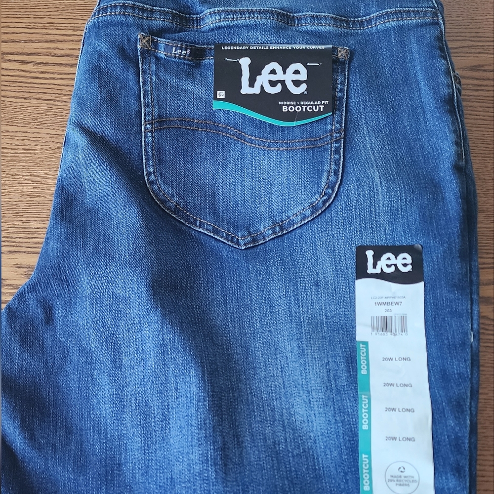 Lee Bootcut Midrise Jeans size 20W Long